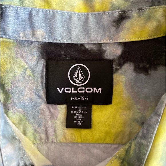 Volcom Button up - Picture 3 of 4